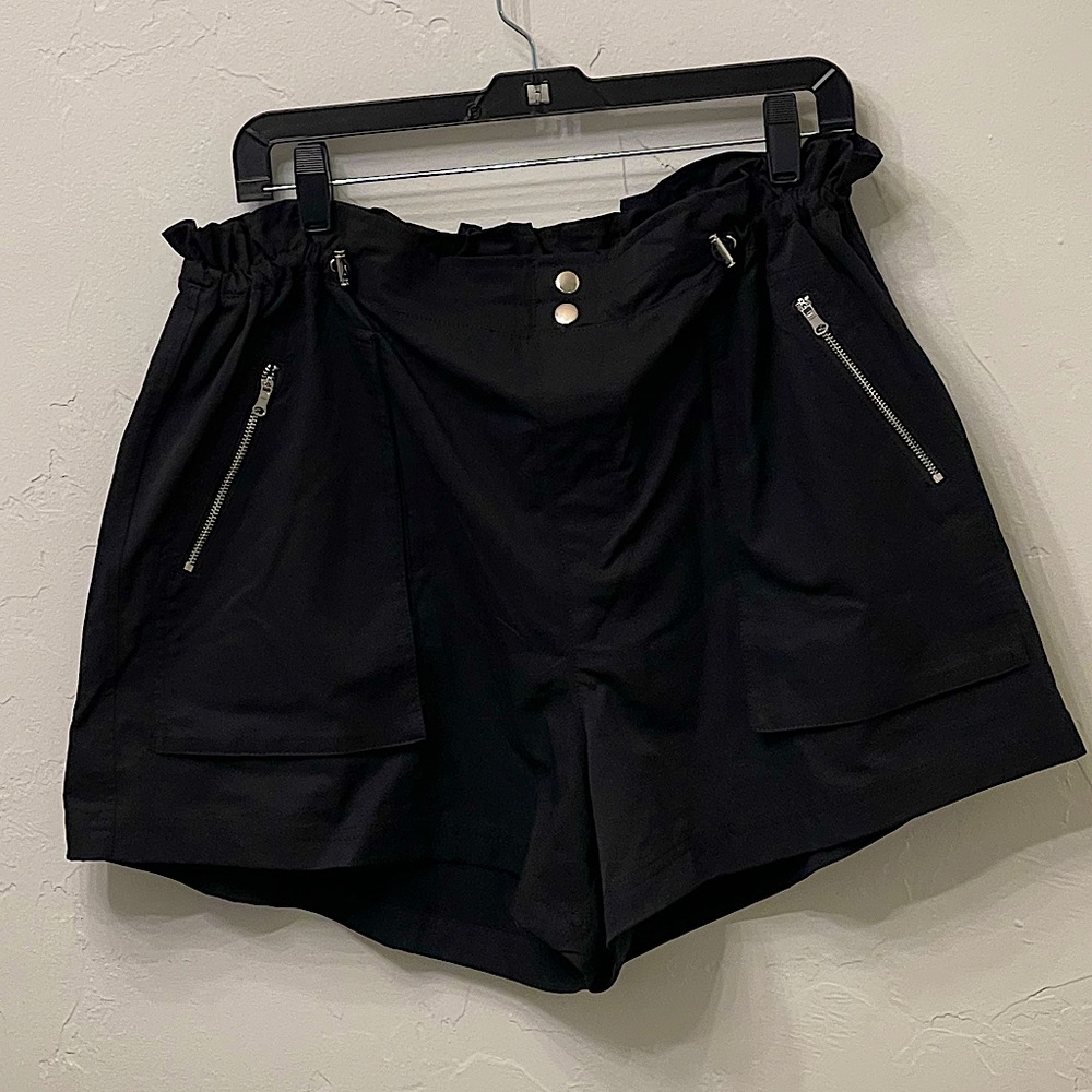 CALIA NWOT shorts Size Large
